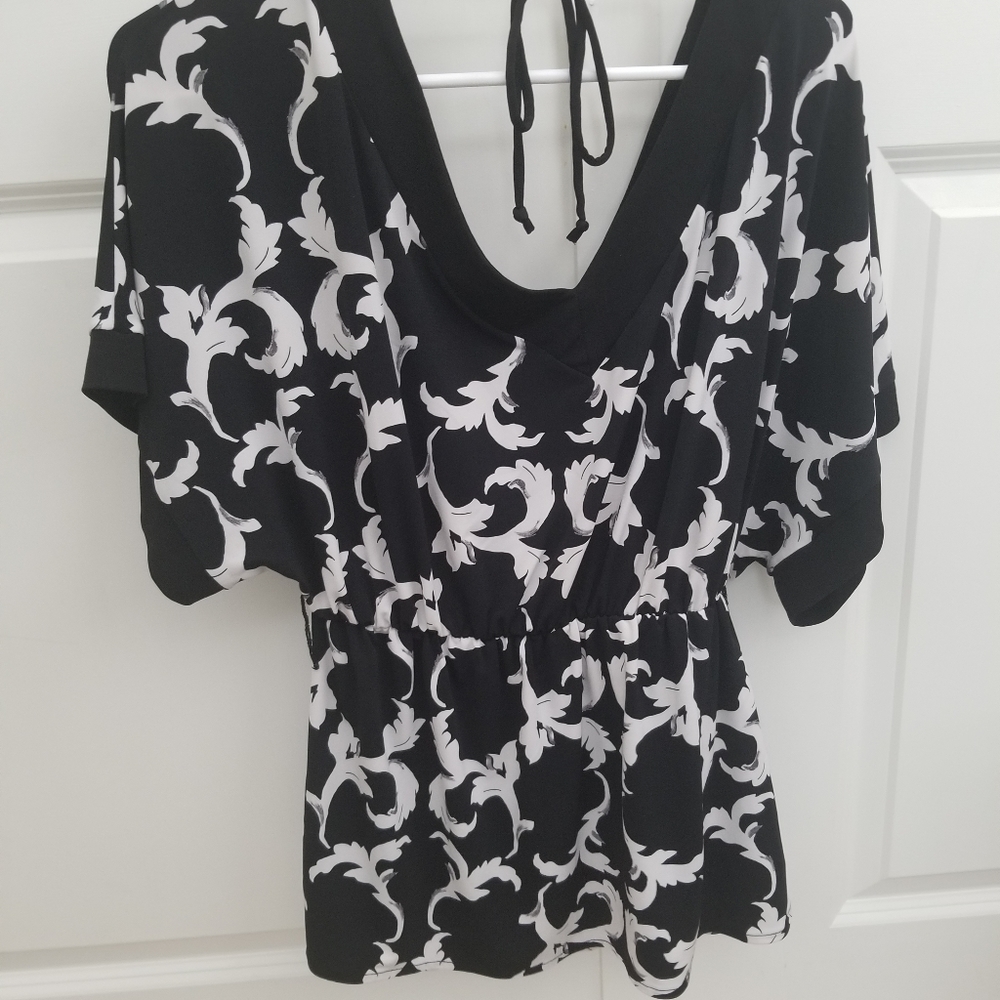 WHBM top size small - Picture 4 of 4